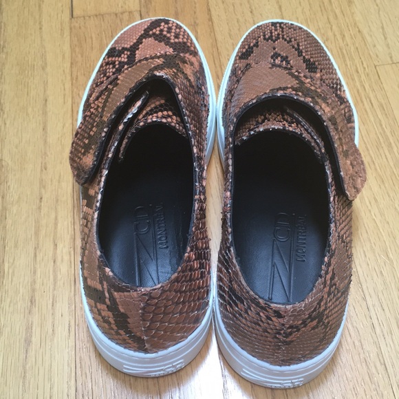 ZCD Montreal Shoes - Picture 2 of 4